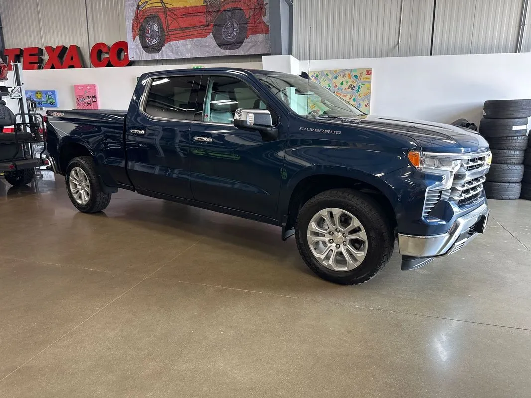 2022 Chevrolet Silverado 1500 LTZ - Photo 19