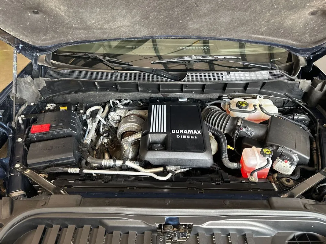 2022 Chevrolet Silverado 1500 LTZ - Photo 16