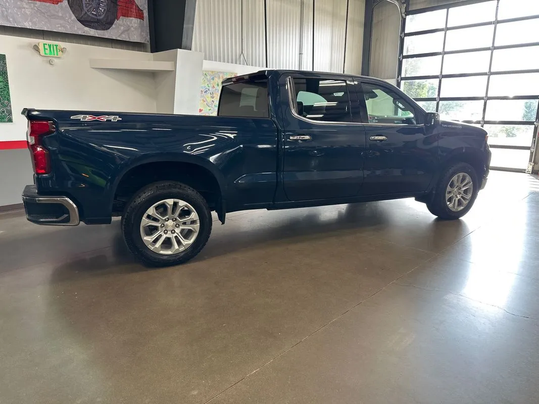 2022 Chevrolet Silverado 1500 LTZ - Photo 21