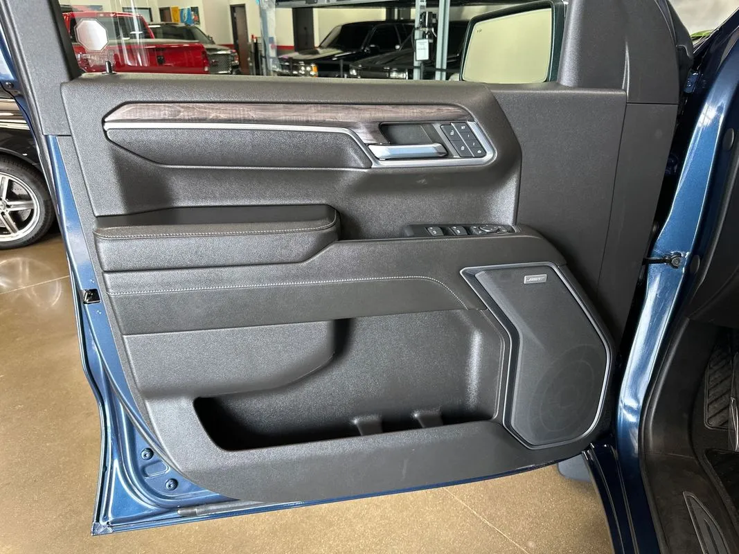 2022 Chevrolet Silverado 1500 LTZ - Photo 54