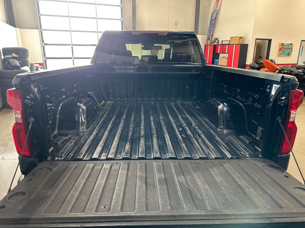2022 Chevrolet Silverado 1500 LTZ - Photo 15