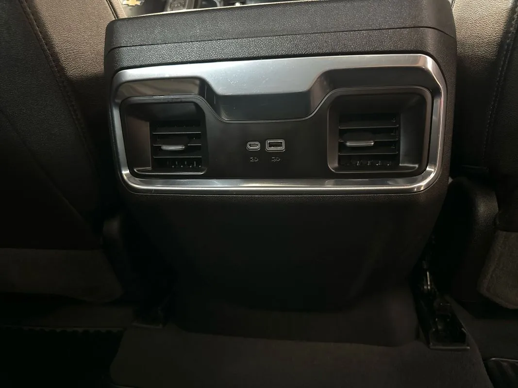 2022 Chevrolet Silverado 1500 LTZ - Photo 94