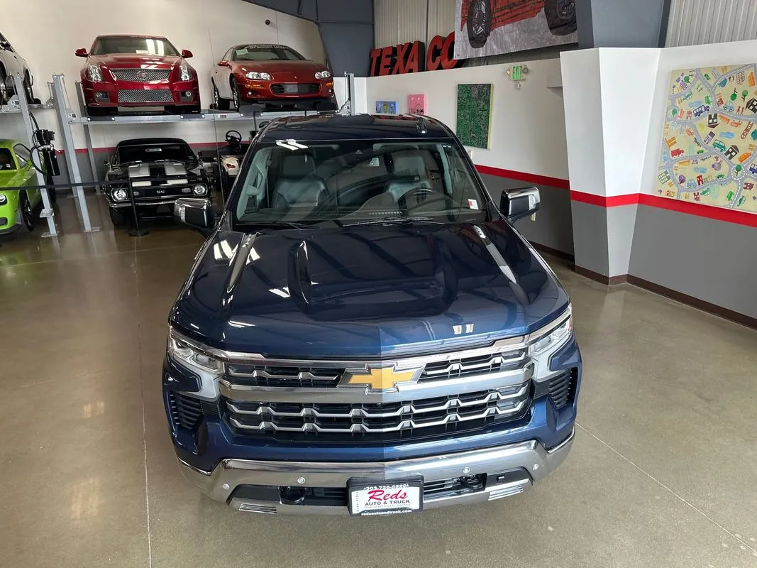 2022 Chevrolet Silverado 1500 LTZ - Photo 25