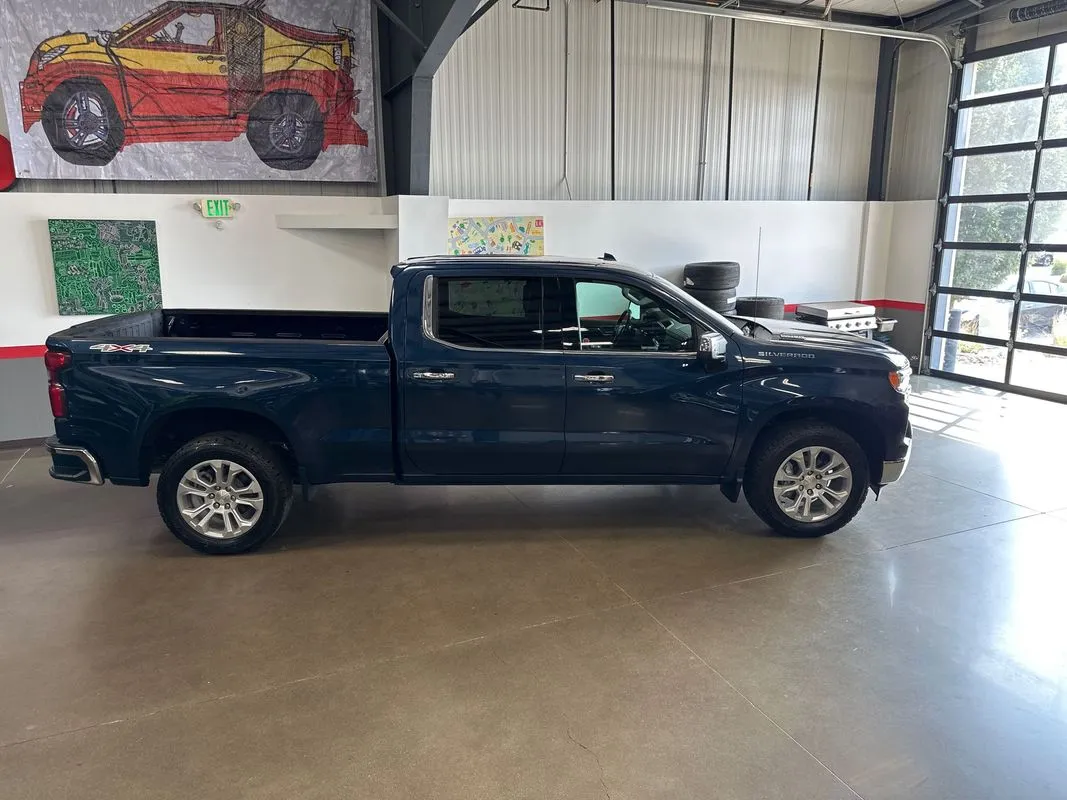 2022 Chevrolet Silverado 1500 LTZ - Photo 27