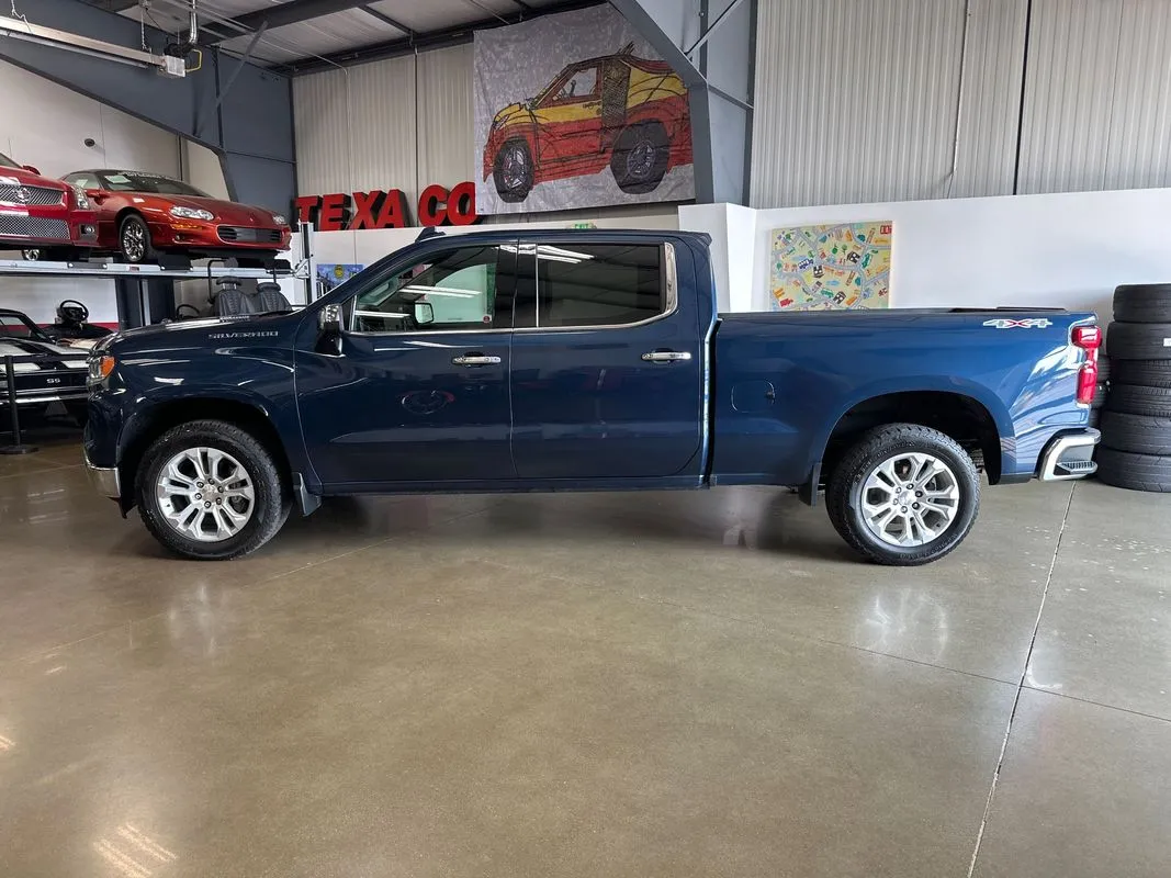 2022 Chevrolet Silverado 1500 LTZ - Photo 6
