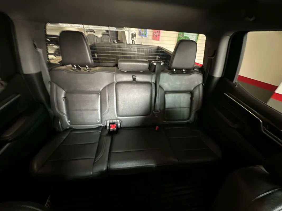 2022 Chevrolet Silverado 1500 LTZ - Photo 13