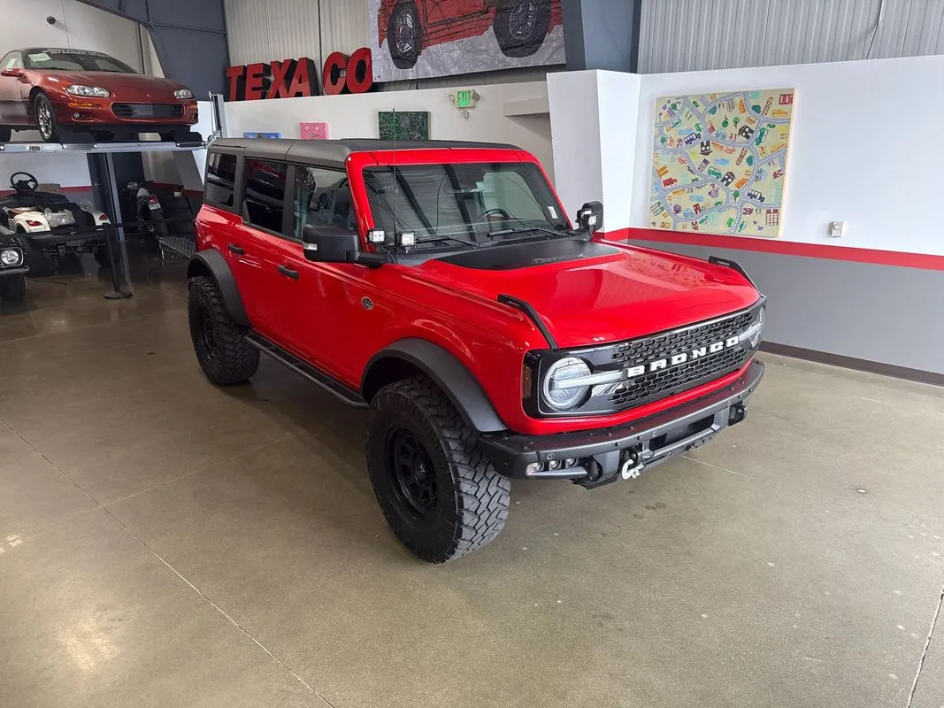 2023 Ford Bronco 4-Door Wildtrak - Photo 19