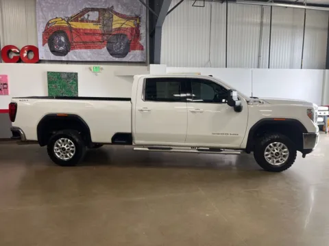 Another view of 2021 GMC Sierra 2500HD 4WD Crew Cab Long Bed SLE for sale in Longmont, CO at Red's Auto & Truck