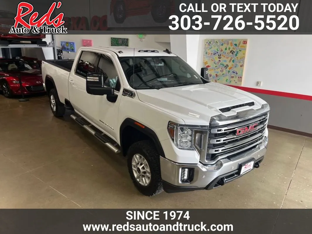 White 2021 GMC Sierra 2500HD 4WD Crew Cab Long Bed SLE for sale in Longmont, CO