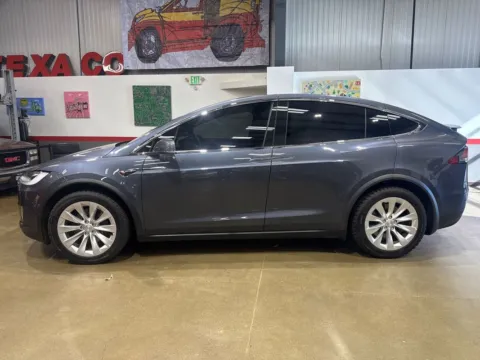 More photos of 2020 Tesla Model X Long Range Dual Motor All-Wheel Drive at Red's Auto & Truck, CO