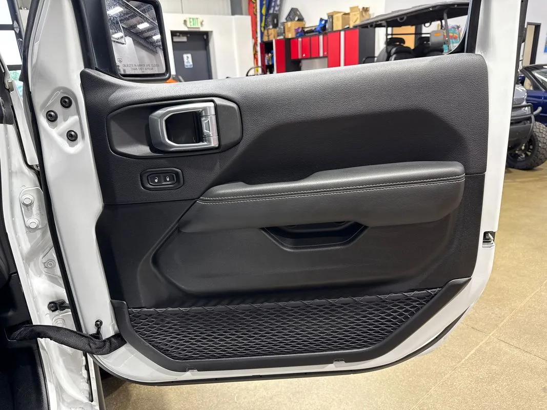 2021 Jeep Gladiator Overland - Photo 76