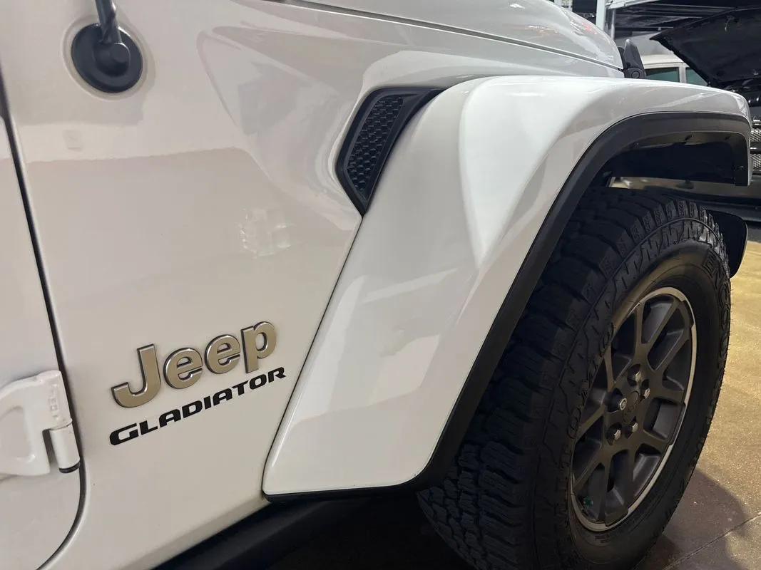 2021 Jeep Gladiator Overland - Photo 175