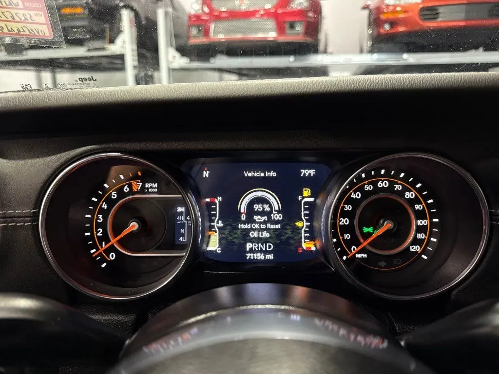 2021 Jeep Gladiator Overland - Photo 17