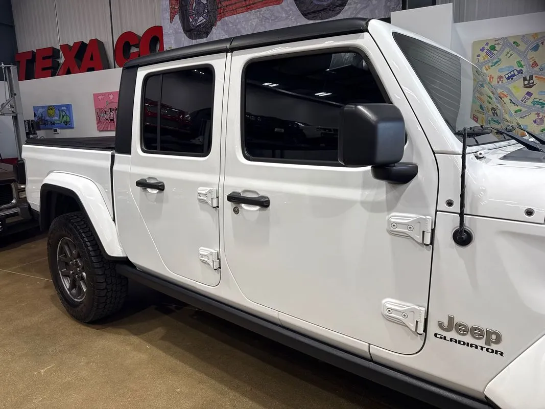 2021 Jeep Gladiator Overland - Photo 59
