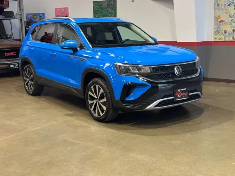 Photos of 2022 Volkswagen Taos 1.5T SE for sale in Longmont, CO at Red's Auto & Truck