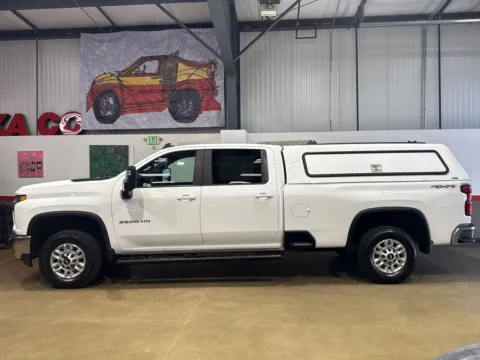 More photos of 2021 Chevrolet Silverado 2500 HD 4WD Crew Cab Long Bed LT at Red's Auto & Truck, CO
