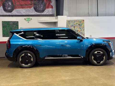 More photos of 2024 Kia EV9 Land at Red's Auto & Truck, CO