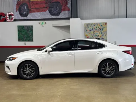 More photos of 2017 Lexus ES 350 at Red's Auto & Truck, CO