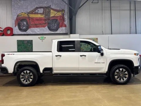 Another view of 2022 Chevrolet Silverado 2500 HD 4WD Crew Cab Standard Bed Custom for sale in Longmont, CO at Red's Auto & Truck
