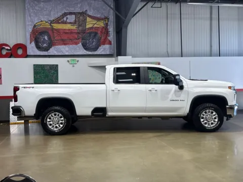 Another view of 2022 Chevrolet Silverado 3500 HD 4WD Crew Cab Long Bed LT for sale in Longmont, CO at Red's Auto & Truck