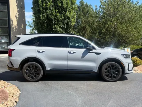 More photos of 2023 Kia Sorento SX at Red's Auto & Truck, CO
