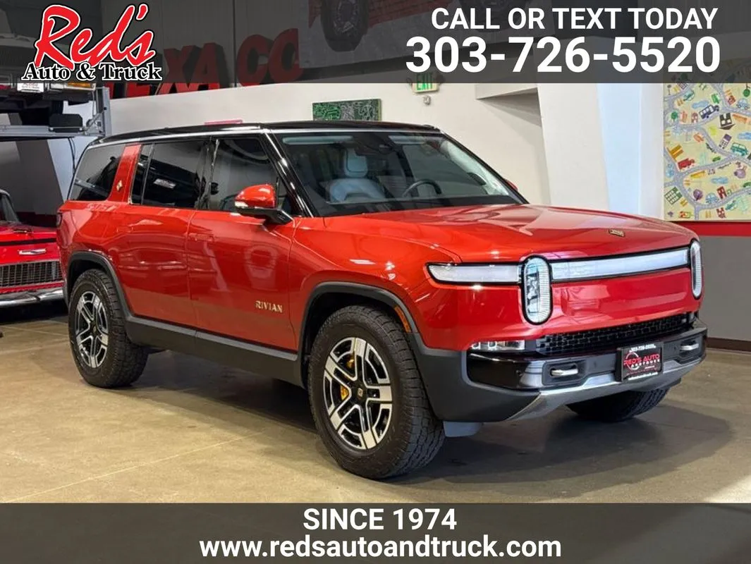 2023 Rivian R1S