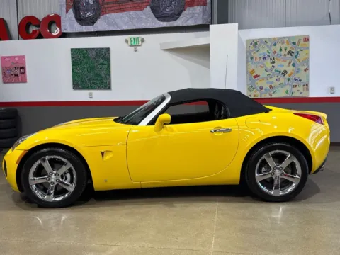 More photos of 2007 Pontiac Solstice GXP at Red's Auto & Truck, CO