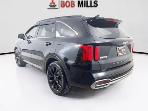 More photos of 2022 Kia Sorento SX at Bob Mills Mitsubishi-Myrtle Beach, SC