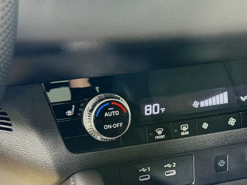 2026 Mitsubishi Outlander SE - Photo 21