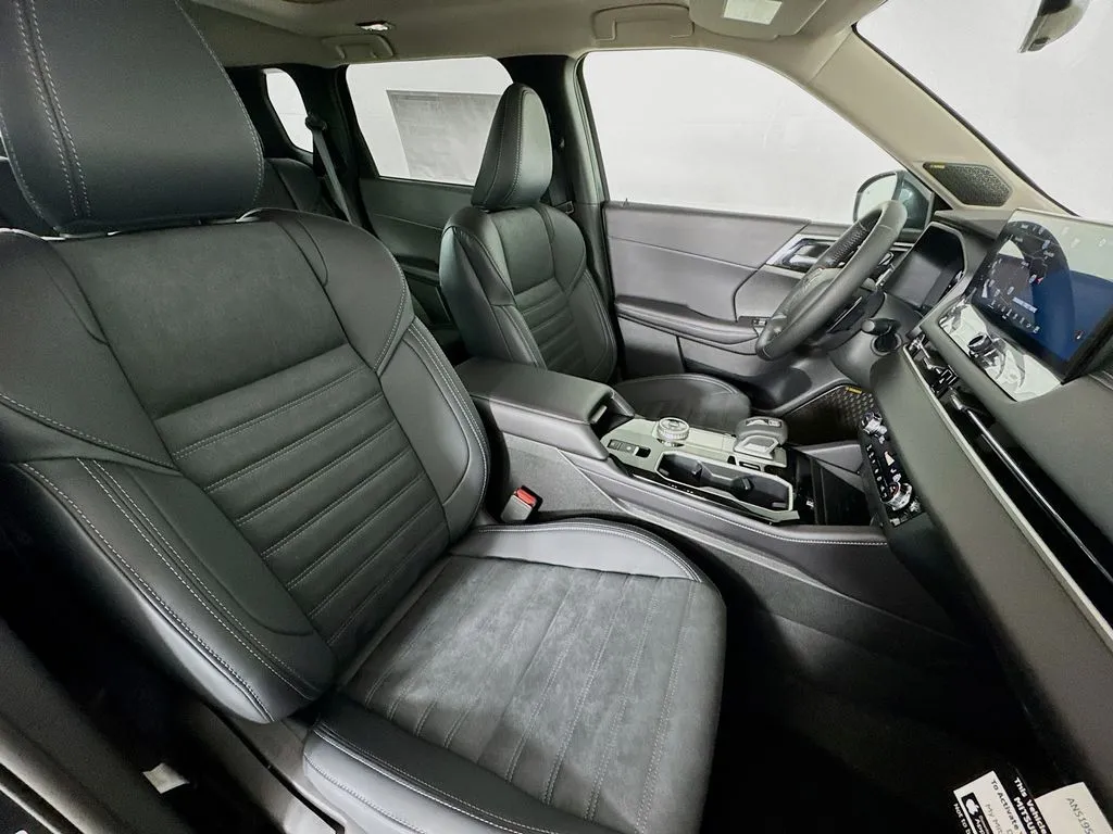 2026 Mitsubishi Outlander SE - Photo 31