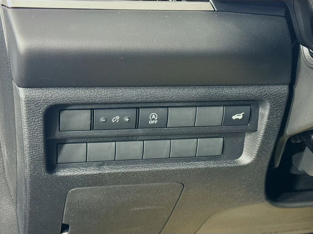 2026 Mitsubishi Outlander SE - Photo 10