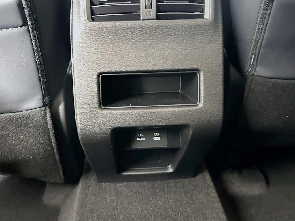 2026 Mitsubishi Outlander SE - Photo 27