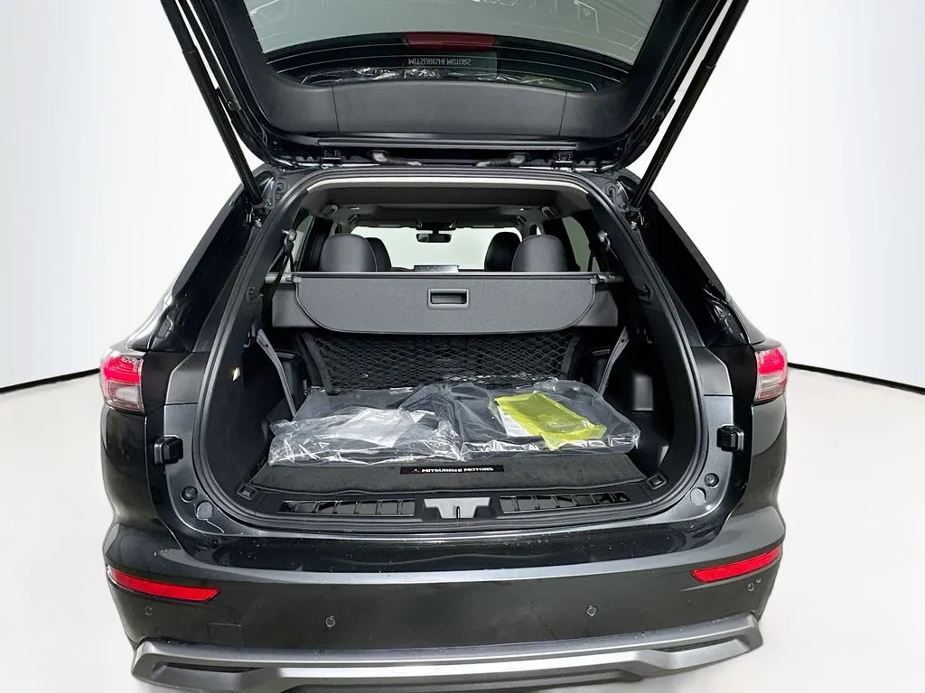 2026 Mitsubishi Outlander SE - Photo 29