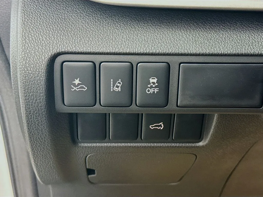 2026 Mitsubishi Eclipse Cross SE - Photo 10