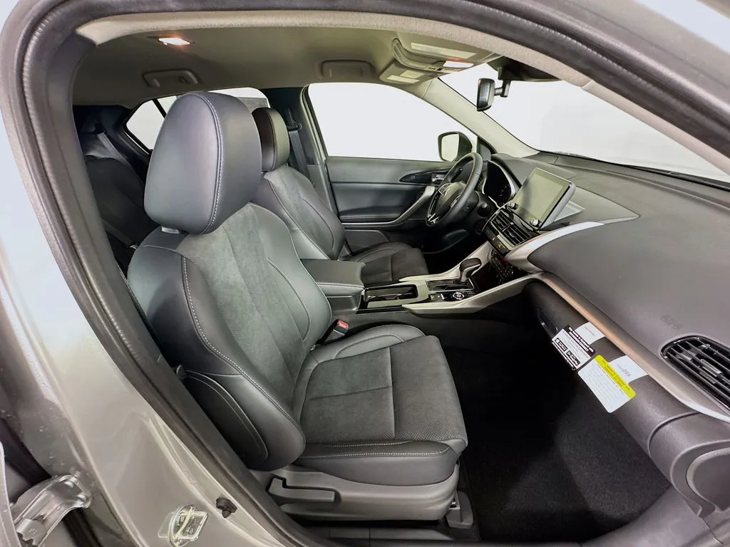 2026 Mitsubishi Eclipse Cross SE - Photo 26