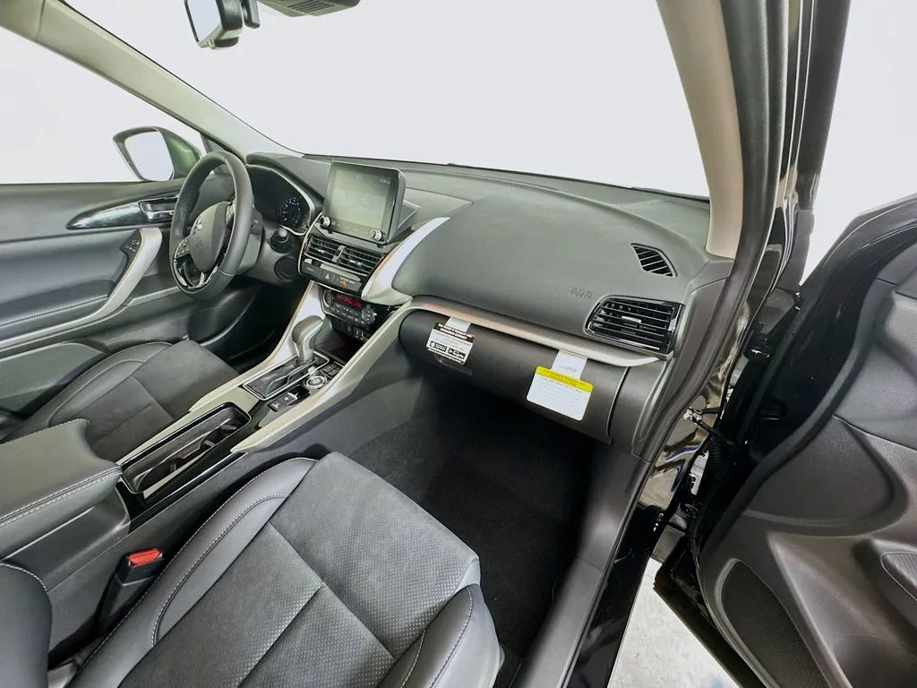 2026 Mitsubishi Eclipse Cross SE - Photo 32