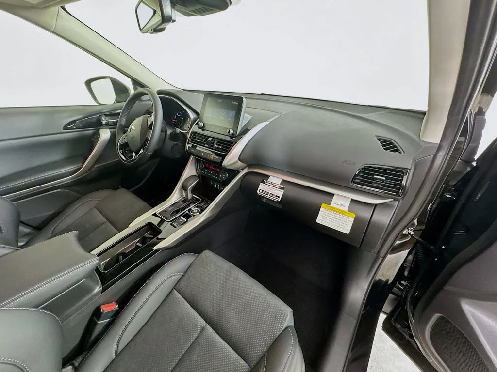 2026 Mitsubishi Eclipse Cross SE - Photo 33