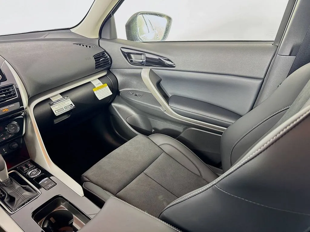 2026 Mitsubishi Eclipse Cross SE - Photo 23