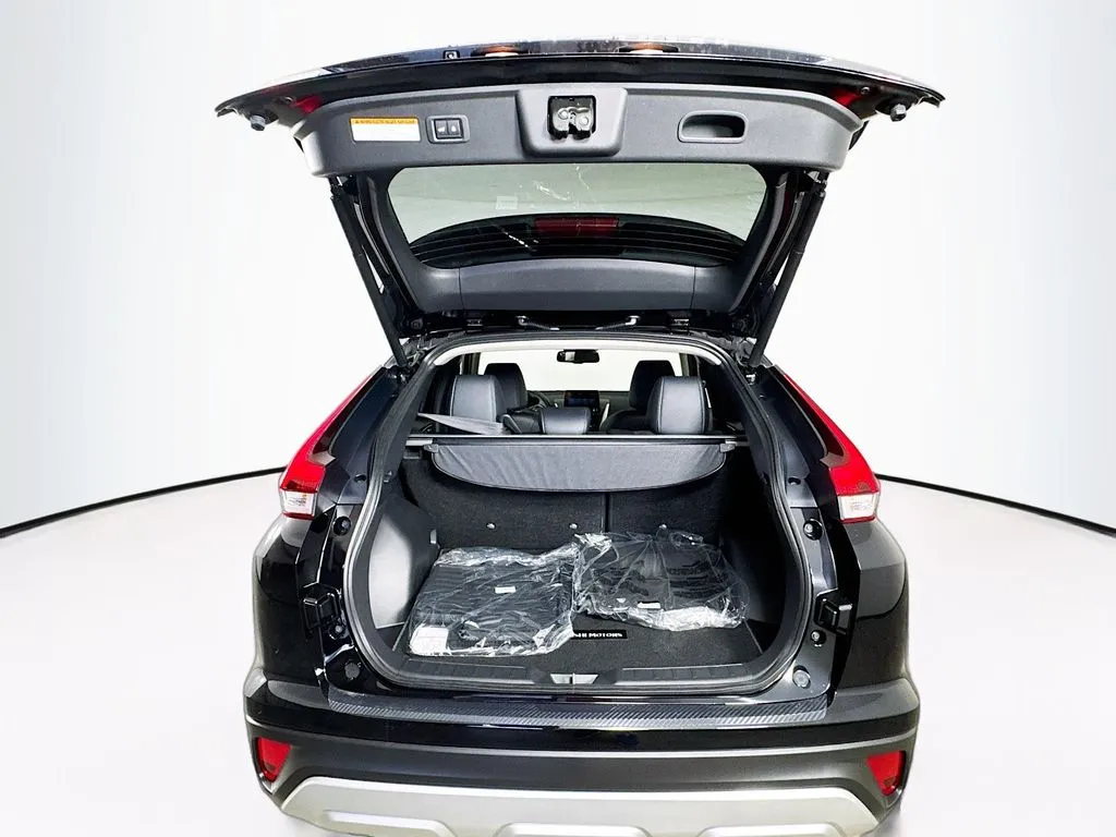 2026 Mitsubishi Eclipse Cross SE - Photo 25