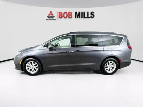 More photos of 2022 Chrysler Pacifica Touring L at Bob Mills Mitsubishi-Myrtle Beach, SC