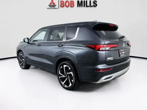 More photos of 2024 Mitsubishi Outlander SE at Bob Mills Mitsubishi-Myrtle Beach, SC
