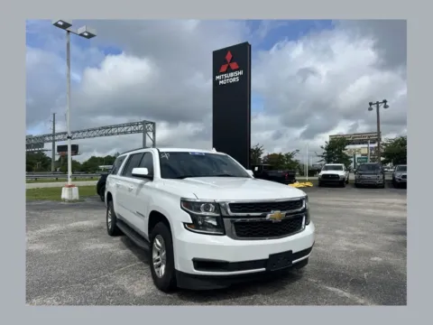White 2018 Chevrolet Suburban LT for sale in Myrtle Beach, SC