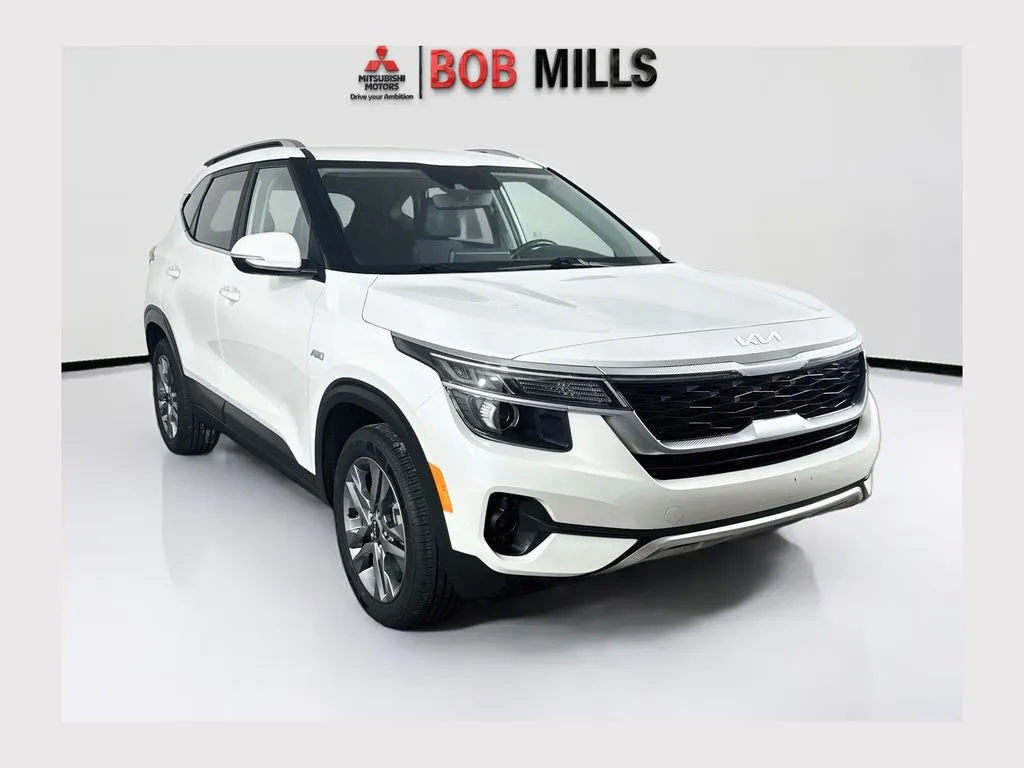 White 2022 Kia Seltos S for sale in Myrtle Beach, SC