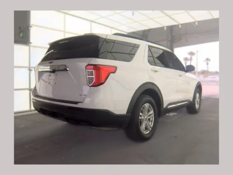 White 2020 Ford Explorer XLT for sale in Myrtle Beach, SC