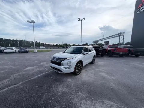 Photos of 2023 Mitsubishi Outlander SE for sale in Myrtle Beach, SC at Bob Mills Mitsubishi-Myrtle Beach