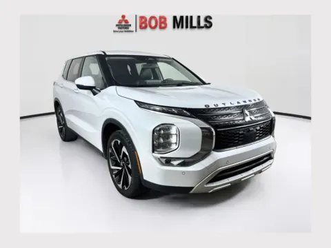 White 2023 Mitsubishi Outlander SE for sale in Myrtle Beach, SC