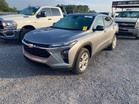 More photos of 2021 Ford Escape Hybrid SE at Bob Mills Mitsubishi-Myrtle Beach, SC