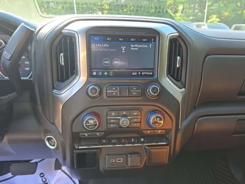 More photos of 2021 Chevrolet Silverado 1500 LT at Bob Mills Mitsubishi-Myrtle Beach, SC