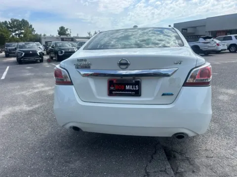 More photos of 2014 Nissan Altima 2.5 SV at Bob Mills Mitsubishi-Myrtle Beach, SC