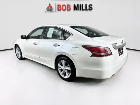 More photos of 2014 Nissan Altima 2.5 SV at Bob Mills Mitsubishi-Myrtle Beach, SC